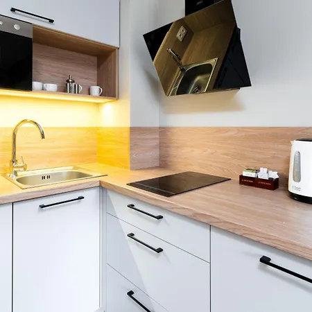 Apartment Wonder Home- Sienkiewicza 9, Scisle Centrum, Blisko Deptaka Swieradow-Zdroj